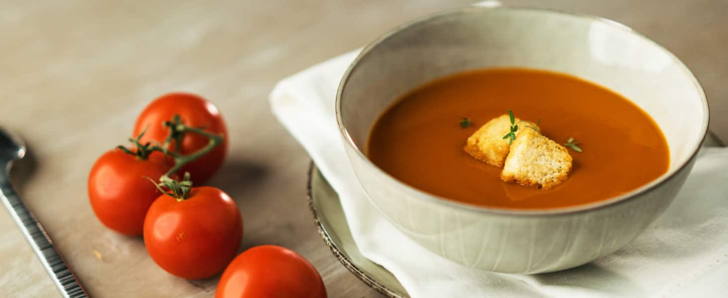 nb_it_classic_tomato_soup_recipe_media_ 1464x600.png